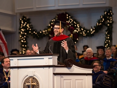 Mark Batterson speaks at DBU commencement