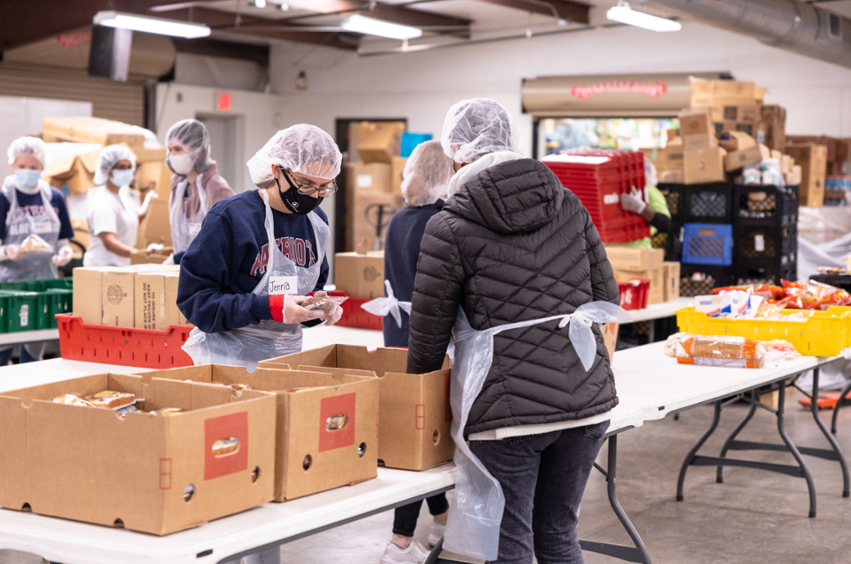 Students serving for MLK Jr. Service Day