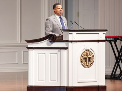 Bertrain Bailey reciting I have a dream speech by MLK at chapel in Dallas